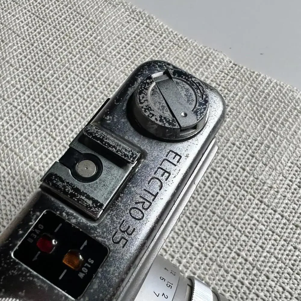 Vintage Yashica Electro 35 GSN Rangefinder Camera w/ Yashinon 45mm‎ f/1.7 Lens